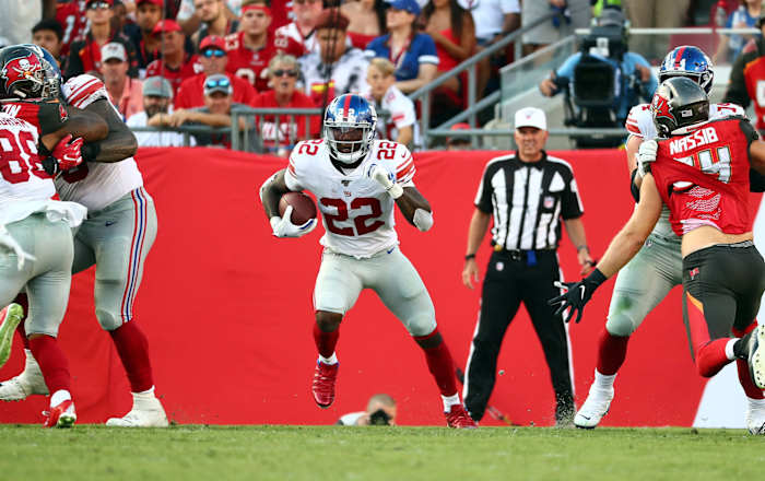 Sep 22, 2019; Tampa, FL, USA; New York Giants running back Wayne Gallman (22) runs with the ball against the Tampa Bay Buccaneers during the second half at Raymond James Stadium.